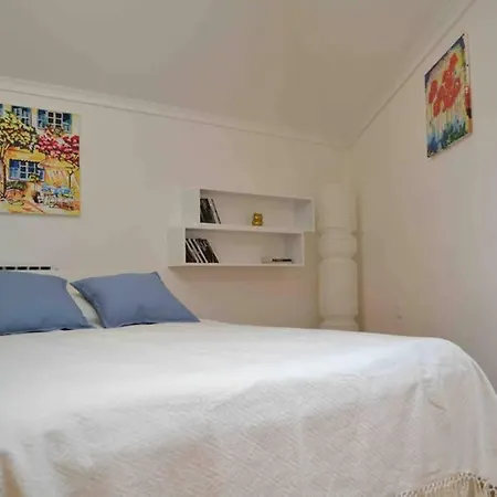 Apartament Iva *